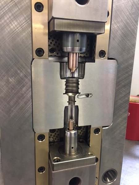 Services / Mould design / 3D mould design - CGP Engineering
